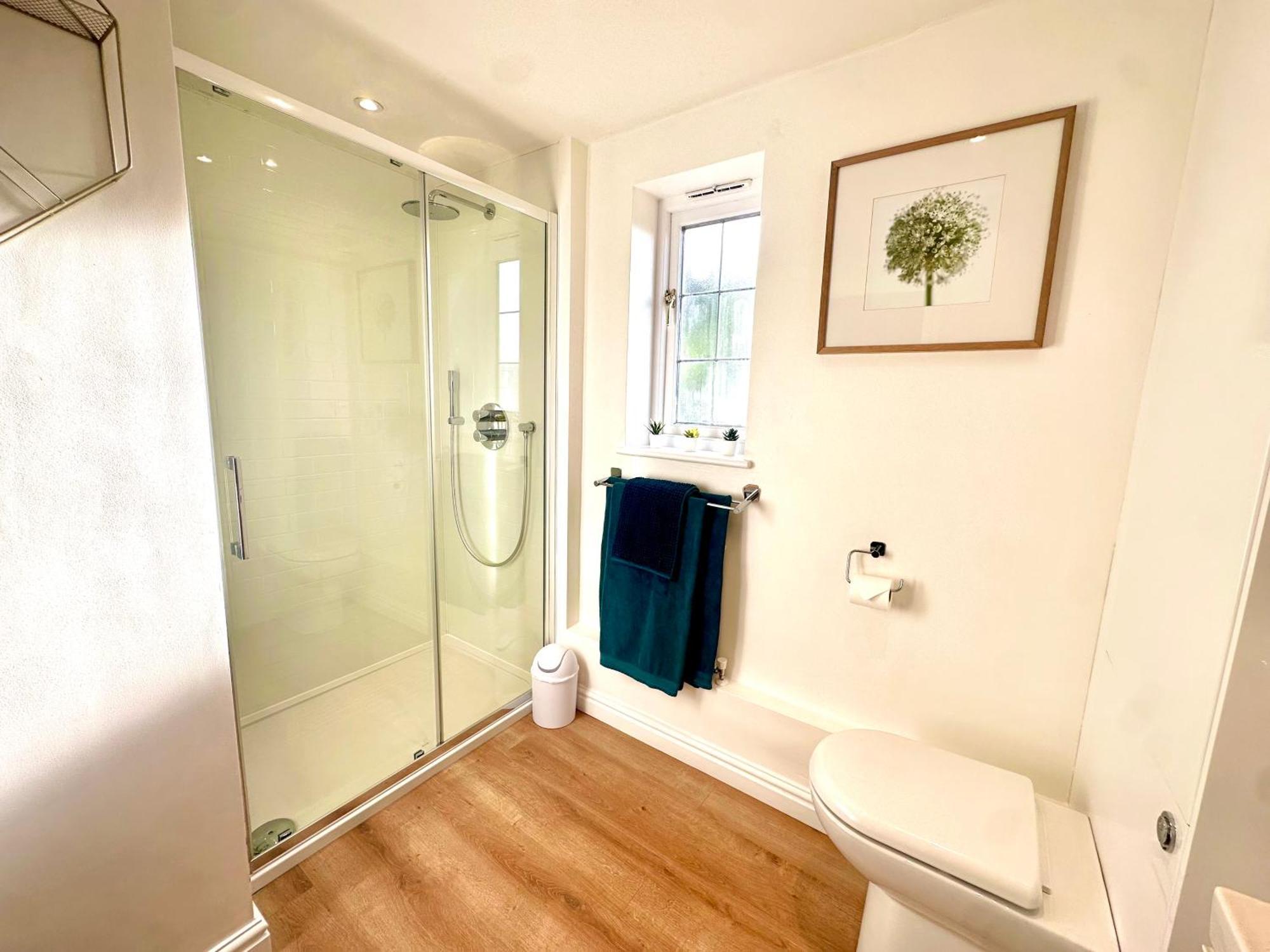 Briarwood Nr Manchester Airport/wilmslow Holiday home